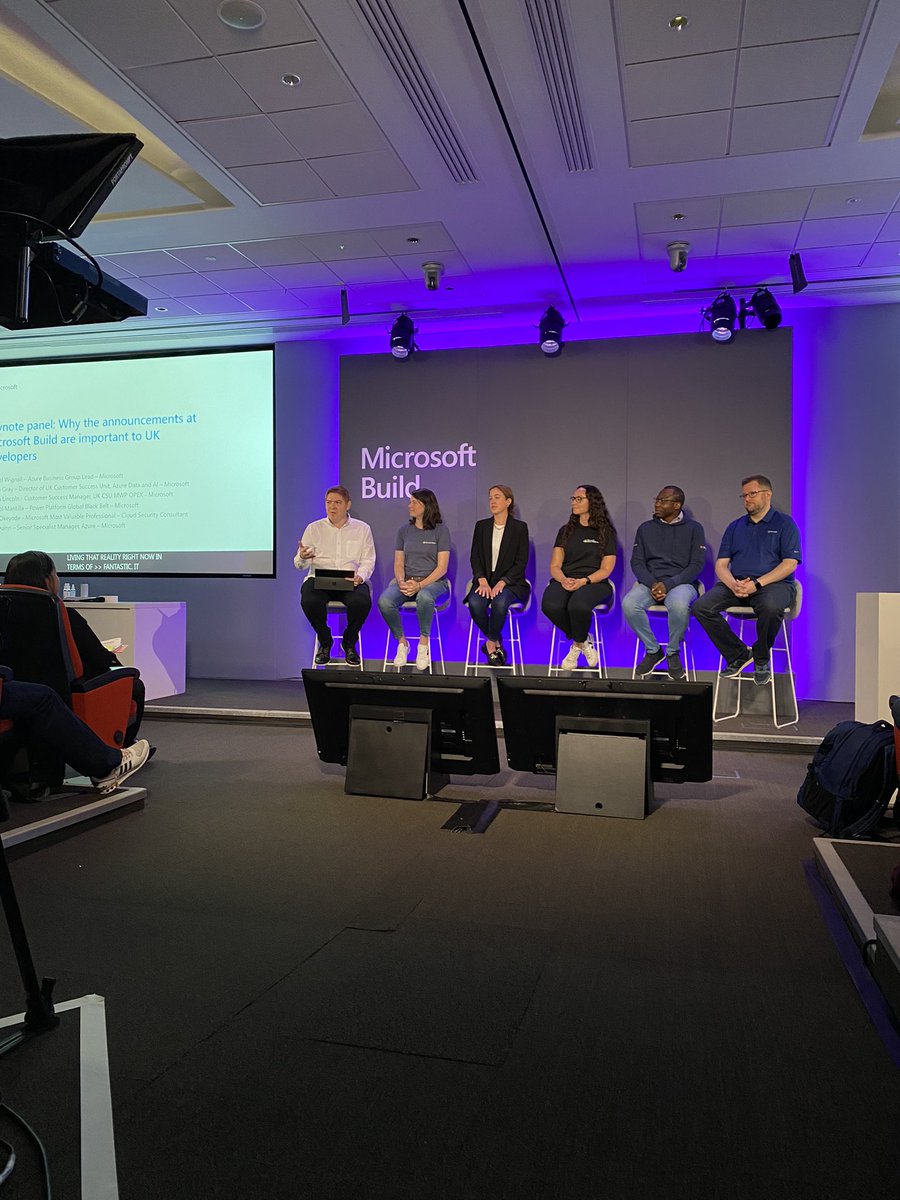 onemich's tweet photo. Keynote panel: Why the announcements at Microsoft Build are important to developers | A U.K. perspective! #Microsoft  #MSBuild2022 #msbuild @TheAprilEdwards @reddobowen @MSPowerPlat @msdevUK https://t.co/tIvKgR31qE