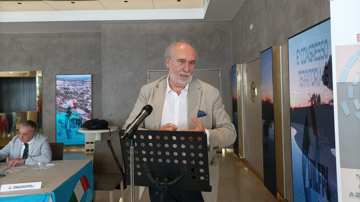 UILFPLTARANTO's tweet photo. Interviene, Salvatore Alfieri, Segretario UIL Nazionale per la sanità
#congressoterritoriale2022 #UILFPLTaranto #UILFPL https://t.co/zHyl4cR5Oi