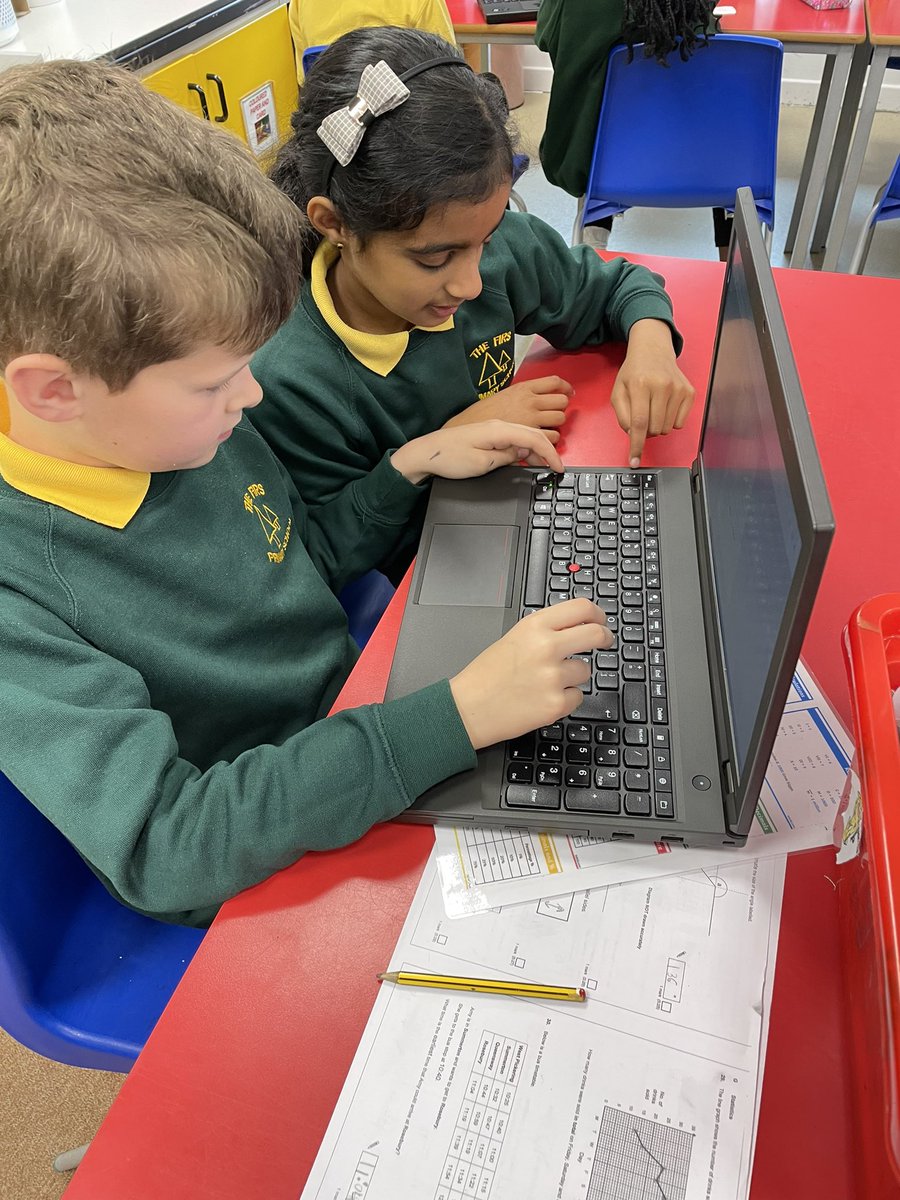 firsprimarysale's tweet photo. What is the difference between the Internet and the World Wide Web? #Year5JB are finding out with @donna_mgl this morning 💻 #FirsICT https://t.co/3FzJ0ZyoDy