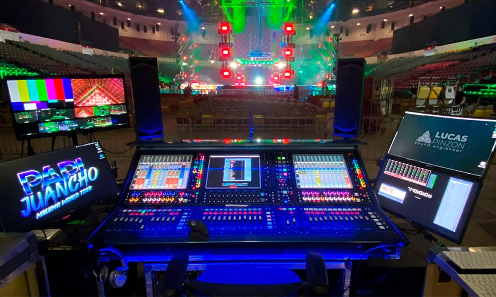 afialasociacion's tweet photo. Para su nueva gira, @maluma y su equipo técnico han decidido confiar en las nuevas consolas DiGiCo (@DiGiCoEs) Quantum 338, tanto en FOH como en monitores. 📲
👉 https://t.co/5YTd7LV3Vv https://t.co/5ggdLmnfyQ