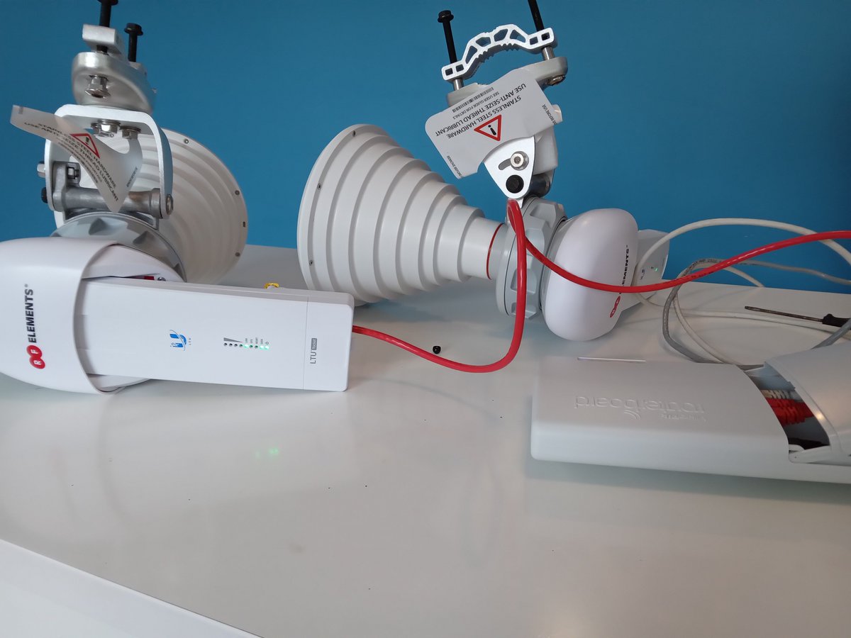 AbailaKoop's tweet photo. Debagoienan @guifieh zabaltzeko materiala prestatzen gabiltza. @rfelements, @mikrotik_com  eta @Ubiquiti aparailuekin.

#Bergara #Arrasate #Aretxabaleta #Elgeta eta #Eskoriatzan martxan da @guifieh sarea hedatzeko prozesua 🚀📡🥳😀

#SareAskeak #TelekomunikazioBurujabetzarako! https://t.co/lqa99h7STG
