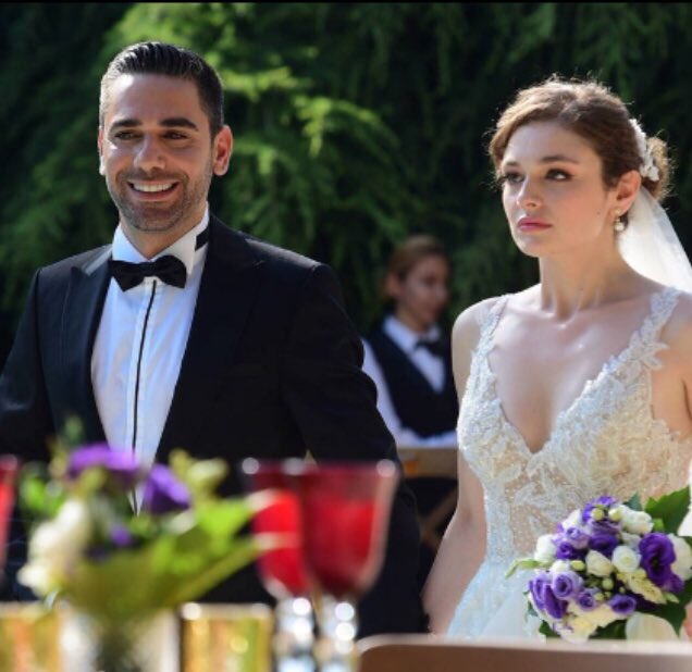 kati63426391's tweet photo. #kadirdoğulu @kadirdogulu #askintarifi #firnaz 🥵🥵❤️❤️ https://t.co/XMKcF1M1S1