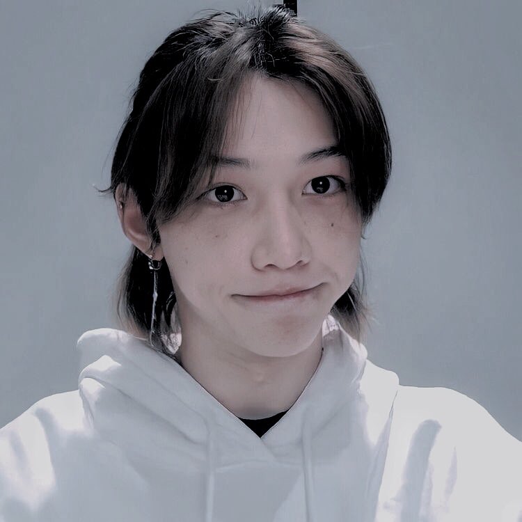 frldwd's tweet photo. #skz #minsung #мінсоны #hyunlix #хёнліксы #au

школа!ас, у якім мінхо клапоцяць толькі экзамены і адносіны сяброў, фелікс дарэмна хвалюецца, хёнджын умее варажыць на картах таро, а джысон прымушаны нечакана змяніць школу ў выпускным класе

part 11/??
⬇️⬇️⬇️ https://t.co/Y0nGXoB7aZ