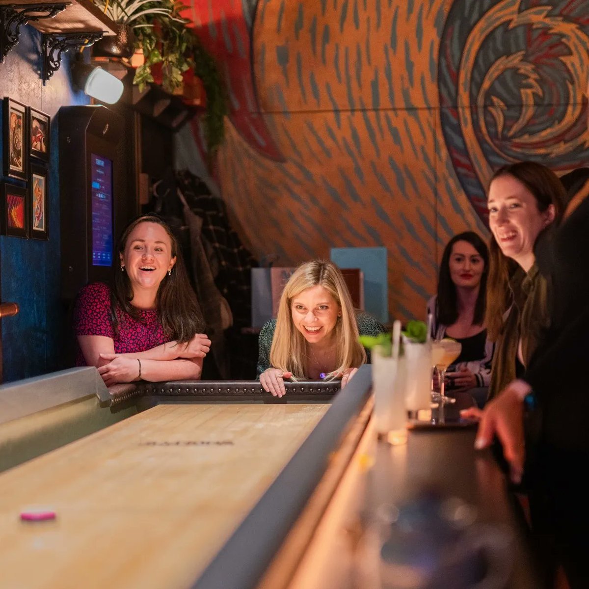 @atlondonbridge (@atlondonbridge) on Twitter photo It’s not a party without food and games... <a href="/EShuffleUK/">Electric Shuffle</a> has your #BankHolidayWeekend covered with their epic Platinum Jubilee Brunch Socials. bit.ly/3wNKX1V
📆 Thu 2 – Sun 5 June It’s not a party without food and games... <a href="/EShuffleUK/">Electric Shuffle</a> has your #BankHolidayWeekend covered with their epic Platinum Jubilee Brunch Socials. bit.ly/3wNKX1V
📆 Thu 2 – Sun 5 June