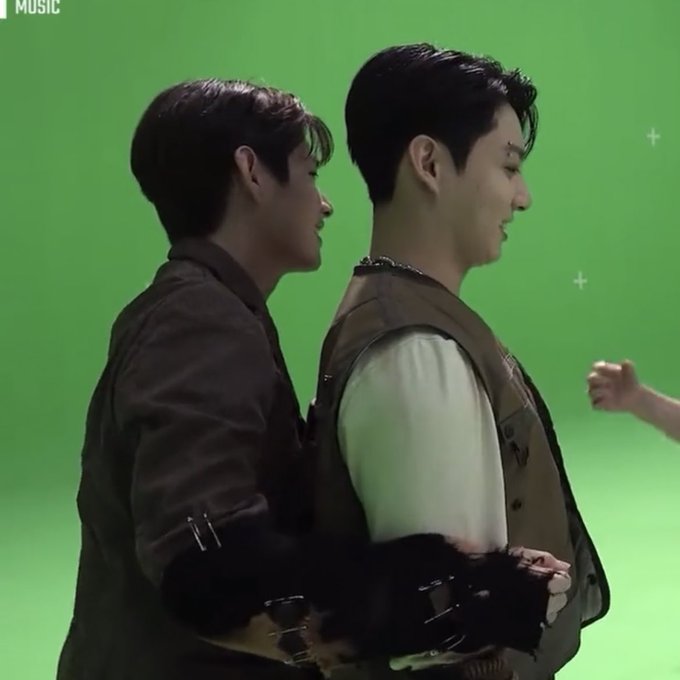 ต้องเอ็นดูขนาดไหนอ่ะดูรอยยิ้มพี่จองกุกดิยิ้มจนตาปิด https://t.co/F4sbWdYtgC<a href="/tag/%E0%B8%95%E0%B8%A5%E0%B8%B2%E0%B8%94%E0%B8%99%E0%B8%B1%E0%B8%94%E0%B8%9A%E0%B8%B1%E0%B8%87%E0%B8%97%E0%B8%B1%E0%B8%99"class="tags"><span>#ตลาดนัดบังทัน</span></a><a href="/tag/%E0%B8%81%E0%B8%B2%E0%B8%A3%E0%B9%8C%E0%B8%94%E0%B8%88%E0%B8%B4%E0%B8%99"class="tags"><span>#การ์ดจิน</span></a><a href="/tag/%E0%B8%81%E0%B8%B2%E0%B8%A3%E0%B9%8C%E0%B8%94%E0%B8%9E%E0%B8%B5%E0%B9%88%E0%B8%88%E0%B8%B4%E0%B8%99"class="tags"><span>#การ์ดพี่จิน</span></a>