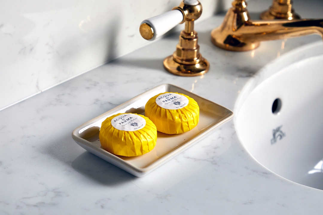 @acquadiparma_official products &amp; gold featuring, it's all in the details.