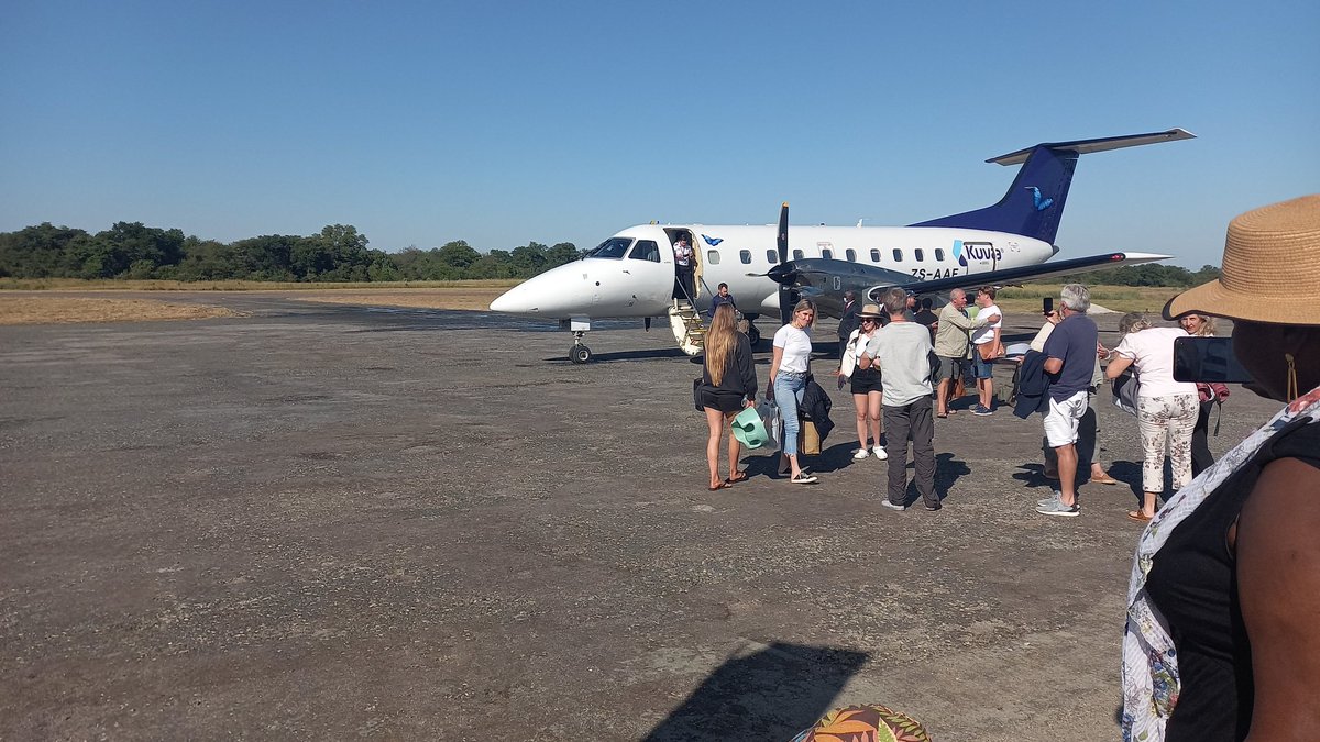 MythicalKariba's tweet image. Kuva air has landed in Kariba.The first flight to Kariba was full to capacity.This is a game changer for Kariba

We celebrate the Africa day and this good news.Its Double delight for the tourism industry.
#Zimbho