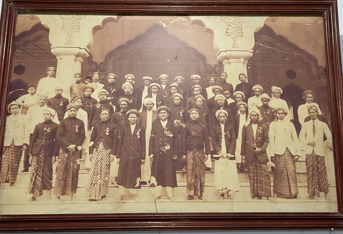Foto yg lebih jelas pada Muktamar NU di Magelang tahun 1939.