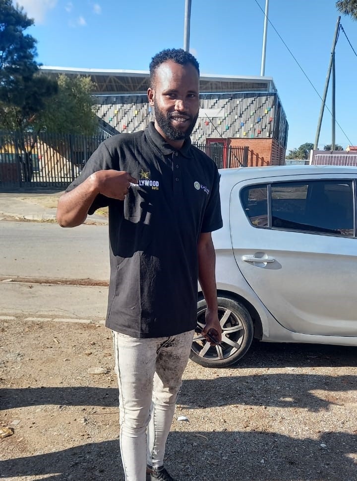 KazangAfrica's tweet photo. Kazang and @Hollywoodbets partnered for an activation in Langa last Friday! 🤩

Our teams will be in Joe Slovo this Friday - keep an eye out, and come and say hello👋

#Hollywoodbets #KazangAfrica #ConnectingPotential https://t.co/Q9toLeoC45