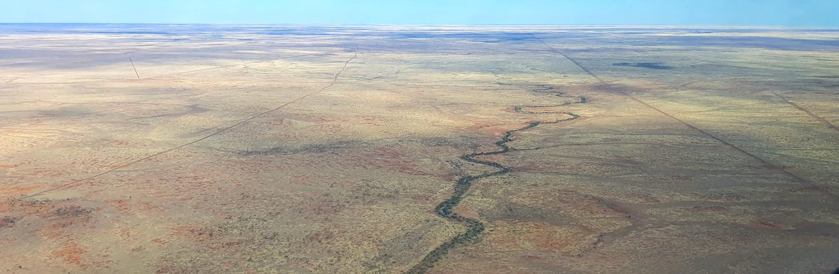 A few days of mixing w/ a crew of industry influencers, swapping yarns &amp; knowledge + finding solutions to the industry's biggest challenges (@ the bottom of ea schooner, of course).

I ♥️ flying &amp; am impressed by the magnitude and reality of the landscape; ⬇️ a Georgina tributary