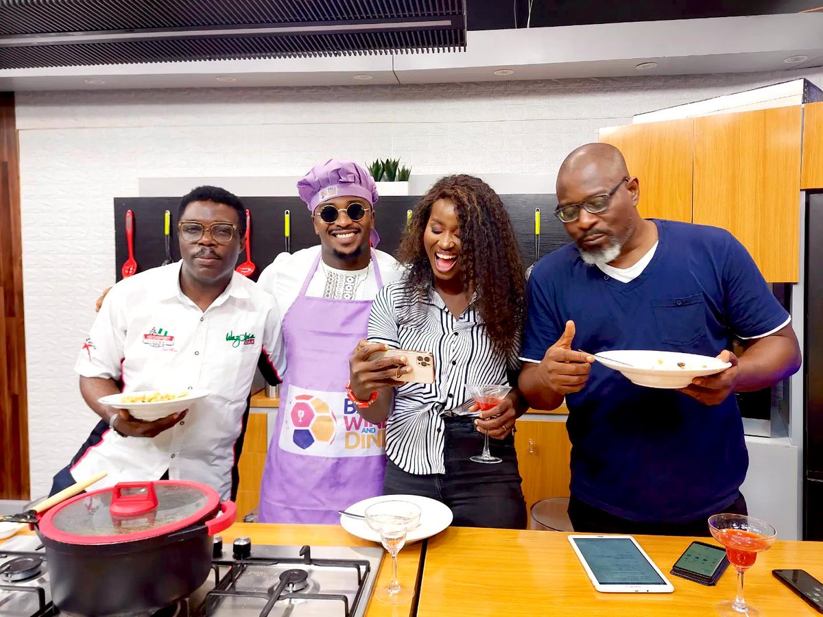 OfficialSuo's tweet photo. Some days the banter is good, the chow is “gooder” and the company is “goodest”. 

Whoever decided food + shayo+ football= premium good vibes >>> 😍🙌🏾

Make we pretend say dis na “hard work” eh @BallWineAndDine 😜😂

#Kpoko💛 https://t.co/ghgZKomDTt