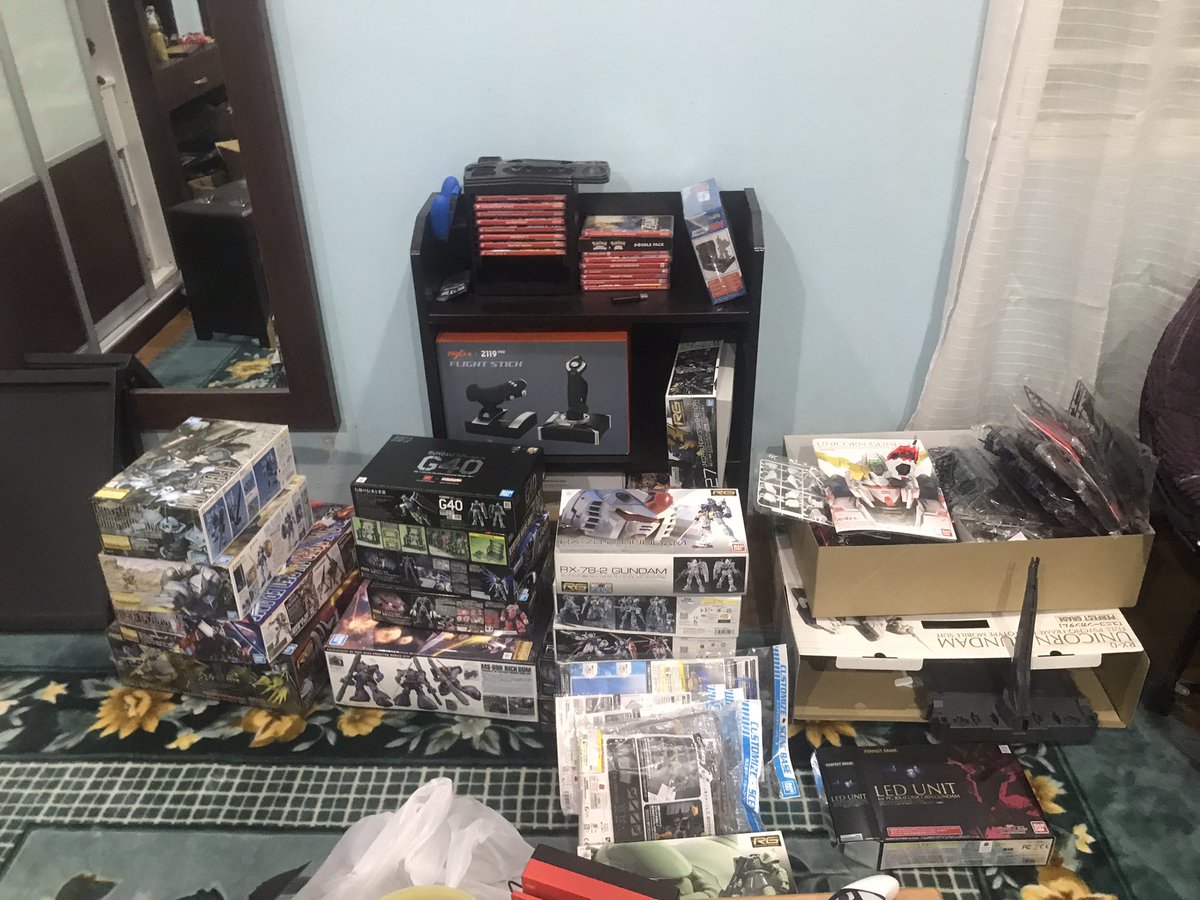 Beli je banyak main dia ntah bile ntah 😤