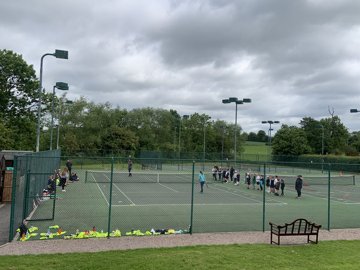 Return of Caunton Tennis Festival!!! 🎾 Y3’s from <a href="/NewarkSSP/">Newark & Sherwood School Sports Partnership</a> taking part in fun multiskills! Christ Church, St. Mary’s, <a href="/CRavenshead/">Ravenshead C of E Primary School</a> Sutton On Trent, Kneesall, Caunton Primary Schools. 👌 Thanks to our host <a href="/CauntonTennis/">Caunton Tennis Club</a> Club! 👍👍