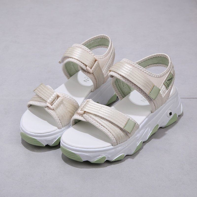 qwertybel's tweet photo. Woman’s sandals velcro below RM50 that you can get on @ShopeeMY !

I have one and suka gila this kind of sandals sebab tahan lasak🤌🏻 

Thread: https://t.co/x0lZfqRfqa