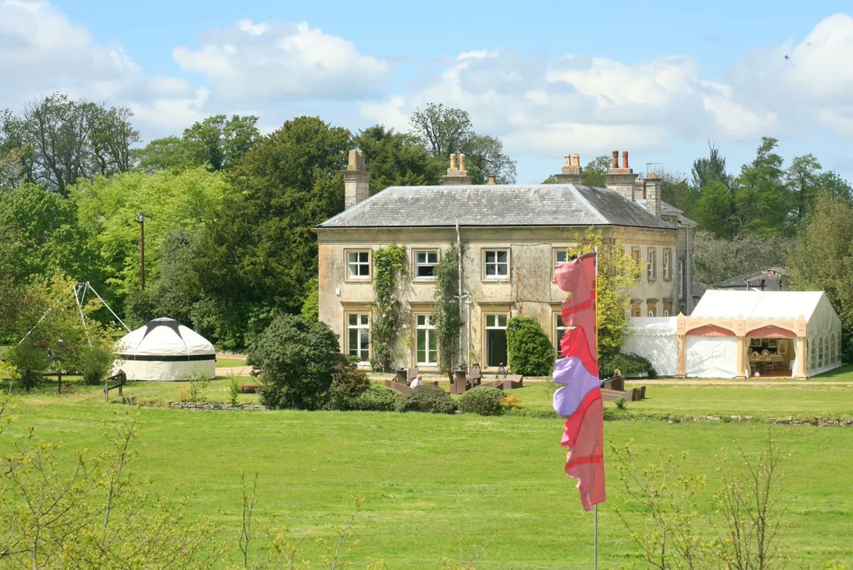 The Wedding Secret tweet media