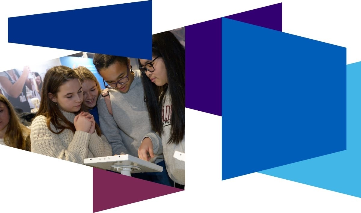 HealthCareersUK's tweet photo. Inspire your students to #StepIntoTheNHS this summer and beyond.

Use our free and adaptable #KS4 resources to help students develop essential career skills for the future and discover over #350NHSCareers.

Download them here: https://t.co/8U4qyndlyZ https://t.co/8x6aL65pGx