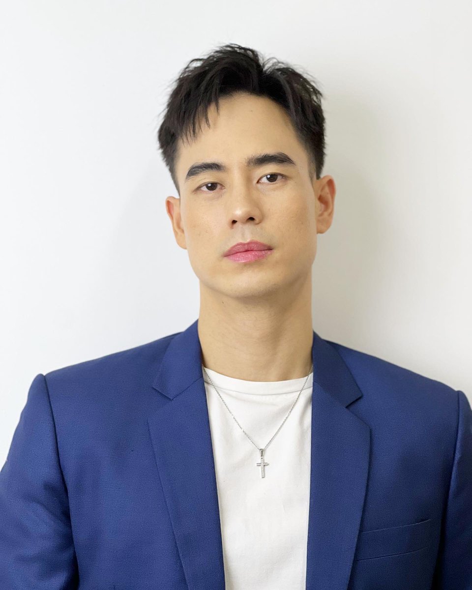Tatum_Napawan's tweet photo. Make up & Hair done @tukkyhair__hairstyle ❤️ ขอบคุณครับ 😉
Vote GQman2022 เบอร์ No.05 ได้ถึง 10 votes/ 1 ชม. นะครับ
https://t.co/8AH1fxuiAX
#หมอตาตั้ม
#ทีมหมอหล่อซีเนริโอ #doctorranger
#scenariotheartist
#scenario https://t.co/h2nykr4Row