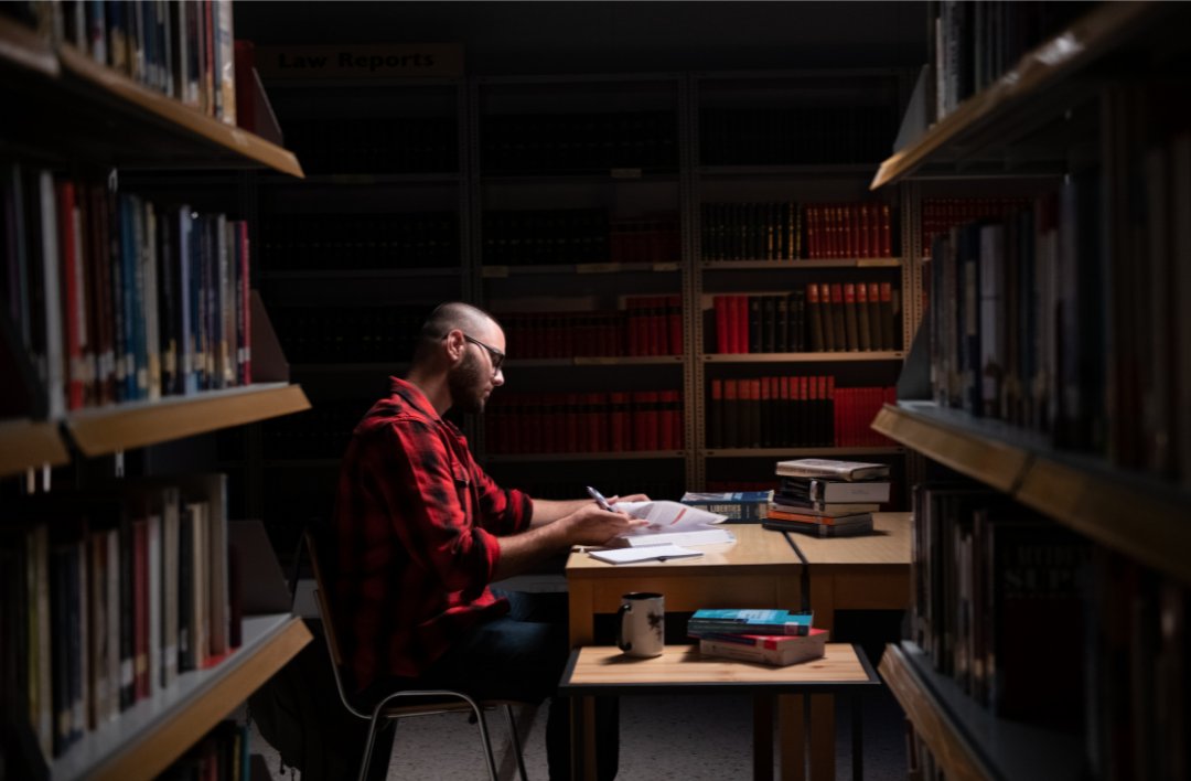 UNIC_ENG's tweet image. 📔 If the library is not the ultimate place to be during the exam period, then what it is? Our #UNIClibrary will remain open this upcoming Sunday, 29 May, between 09:00-17:00.📚 And don&apos;t forget... Our electronic resources are available 24/7.📙 May the force be with you!🖖🏽