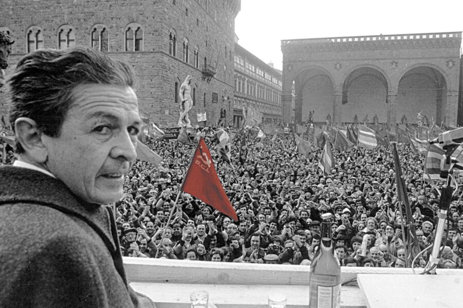 viola_ardone's tweet photo. Qualcuno era comunista perché Berlinguer era una brava persona
#berlinguer100 https://t.co/SXjhdrTflK