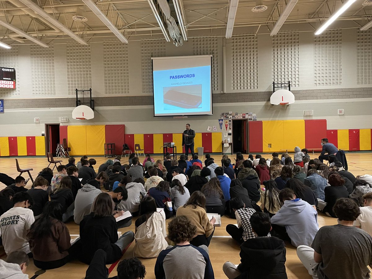 We are building safe communities. Yesterday Paul Davis presented important information about social media dangers. <a href="/ycdsb/">York Catholic District School Board</a> <a href="/laurasawicky/">Laura Sawicky</a> <a href="/ElizabethCrowe_/">Elizabeth Crowe</a> <a href="/DomenicScuglia/">Domenic Scuglia -</a>