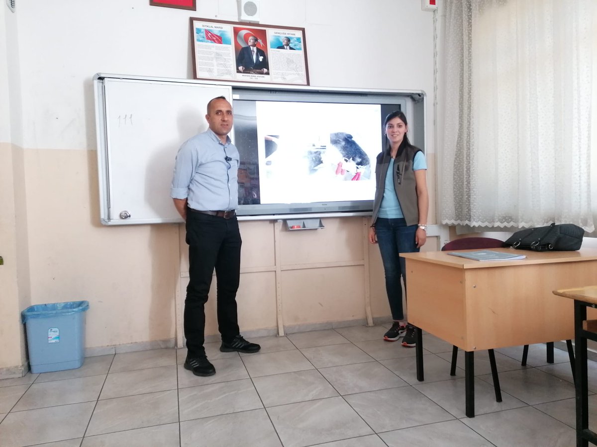 ayd_sehit's tweet photo. Okulumuzda tabiatı koruma, biyo çesitliliğin önemi ve biyo kaçakçılık konularında seminer verildi. Semineri veren Av ve Yaban H. Tek. Arife ŞAHİN'E ve Formen Ercan AKKURT'A teşekkür ederiz. https://t.co/qeYWJPbh9P