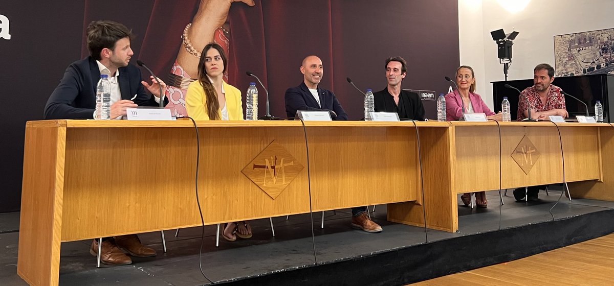 Maestranza's tweet photo. Estábamos impacientes… ¡Al fin! Presentamos ‘La Bella Otero’ del @balletnacional. Dirección y coreografía de #RubenOlmo y música de #ManuelBusto (al frente de la @SevillaROS). Con #PatriciaGuerrero como artista invitada y la colaboración especial de #MaribelGallardo. 26 y 27M ❤️ https://t.co/tsxd7jIdTG
