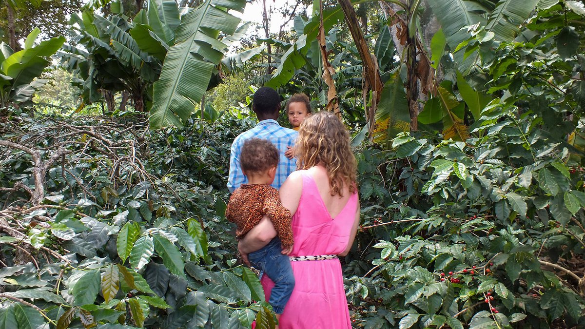 <a href="/hannahmccarrick/">Hannah McCarrick</a> <a href="/SIIDgroup/">SIID</a> @sheffieldgeog <a href="/dorotheakleine/">Dorothea Kleine</a> <a href="/Anna_K_speaking/">Dr Anna Krzywoszynska</a> <a href="/danbrockington/">Dan Brockington</a> <a href="/RachaelRothman/">Rachael Rothman</a> <a href="/pvcryan/">Anthony J Ryan OBE</a> @WeenaMeena On taking her twins into the field for PhD research:

'Most of the valuable insights came through discussions with the women I worked with, who were also mothers.
People shared stories that you don’t get asking questions in a standardised fashion.'
#phdchat #AcademicTwitter