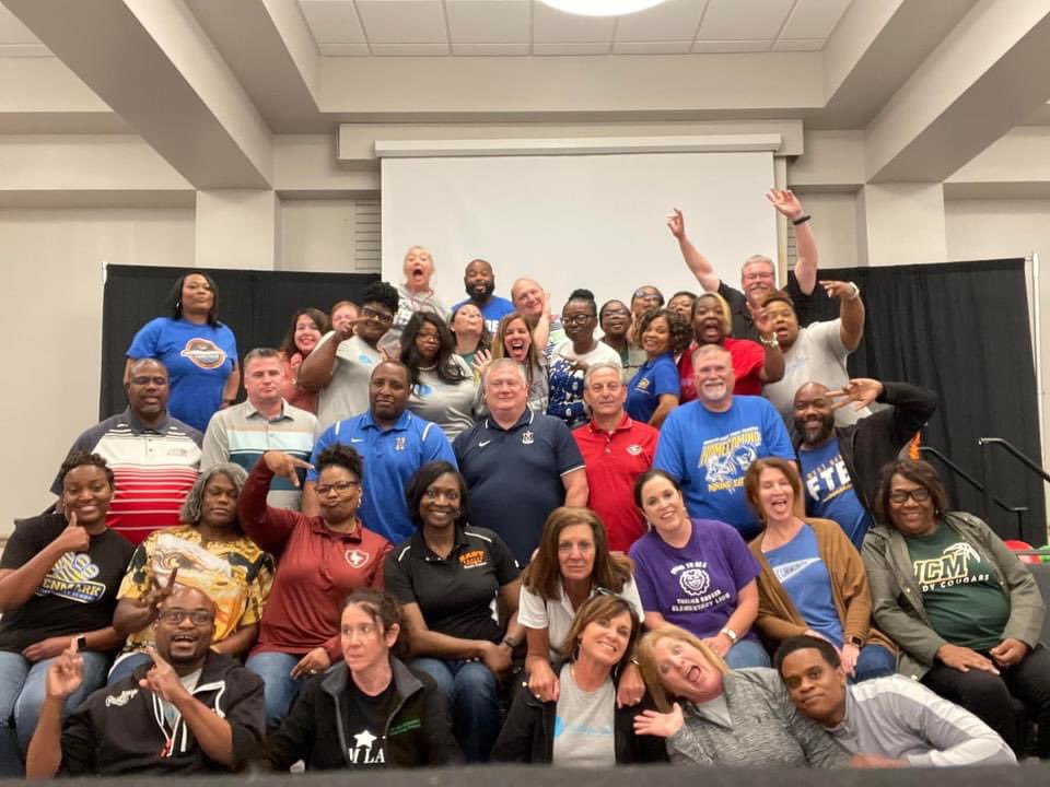 PrincipalSDavis's tweet photo. First day of the #CHIPS retreat was very rewarding!! Iโm learning a lot from the seasoned principals! #FaceTheIntensity #ChooseUs ๐ค https://t.co/Cfpq0bpeBI