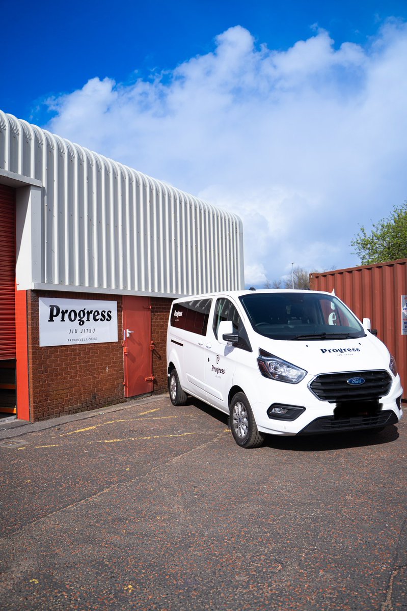 Who’s seen Progress Sam flying around Manchester in our new branded van?
A very cool investment for us.
Van number 2 is already on the way.
Coming to a competition near you soon 
#jiujitsu #jiujitsulifestyle