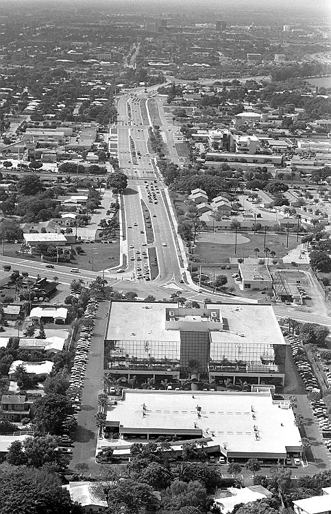 BocaHistory's tweet photo. Happy #Wednesday!!! Where oh Where is this in Boca Raton? π΅οΈββοΈ Extra points if you guess the date! π
#MakingHistoryBoca #theschmidtmuseum #BocaHistory50th #iambocaraton #bocaraton #bocaratonflorida #BocaRatonFl #aerialphotography #wednesdaywisdom #wednesdayvibes https://t.co/rUa0H5GSDd