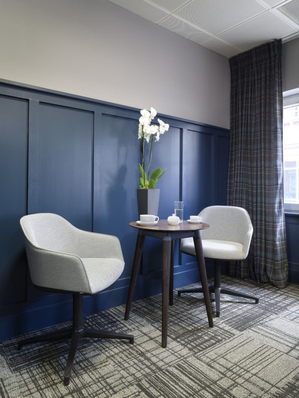 invis_group's tweet photo. Wouldn’t it be lovely if we could all kit out our offices as lavishly as we liked? The good news is, your office decor doesn’t need to bankrupt you. 

Here are plenty of office decor ideas for smaller budgets: https://t.co/4WeNmkhJeQ

#Office #Decor #Budget #Ideas https://t.co/vSS2epXrbf