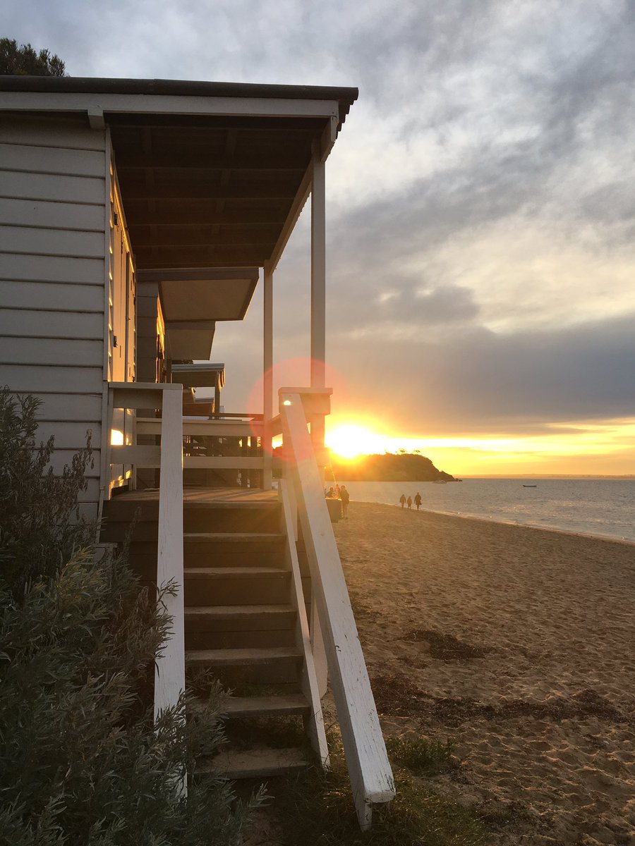 AndreaRowe_au's tweet photo. Location! Location! Location! Researching setting as the sun goes down @MornPenShire #policepoint #writersresidency https://t.co/eenX23xKZd