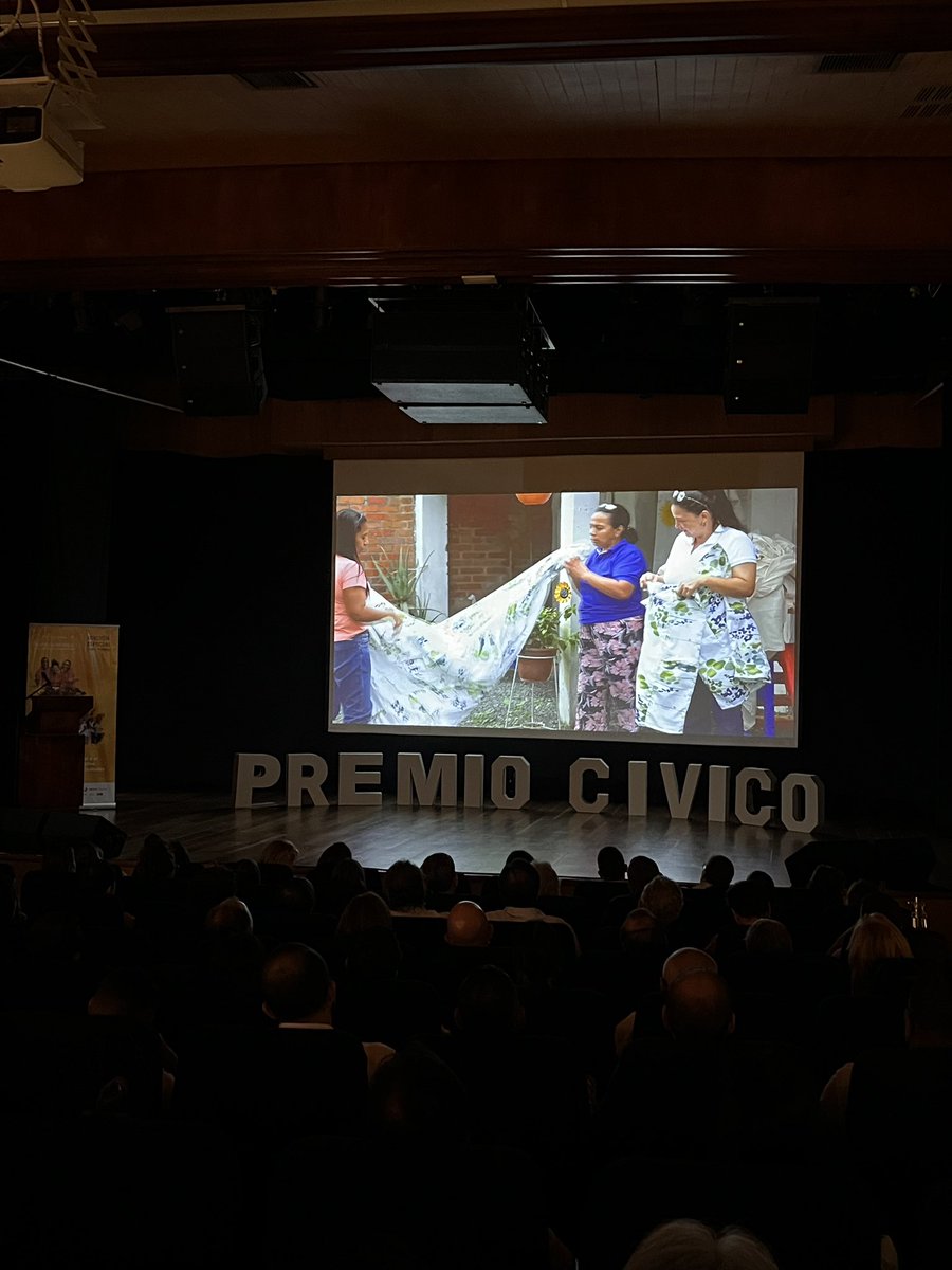 cedecurorg's tweet photo. ¡Felicitaciones a las iniciativas participantes y ganadoras del Premio Cívico en #Cali y #Yumbo! El trabajo social comunitario es un pilar fundamental para el avance de nuestra región y país. https://t.co/FT3TQVeLUw