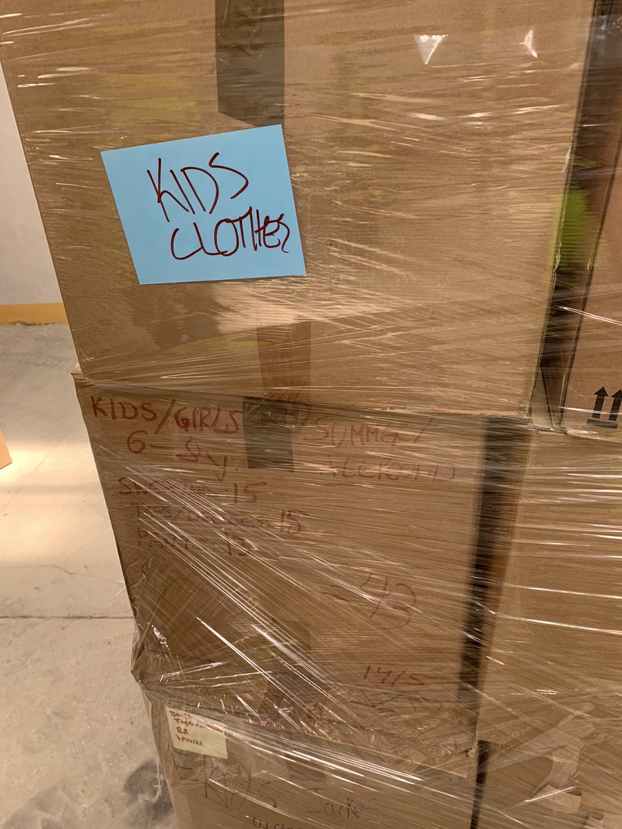 helpukrainero's tweet photo. Thank you for the valuable adult/child clothing items received from @R4Refugees They have been stacked, wrapped and organized ✅
#helpukrainero #Ukraine #helpukraineromania #StrongerTogether #R4Refugees https://t.co/F3WaysMsAf