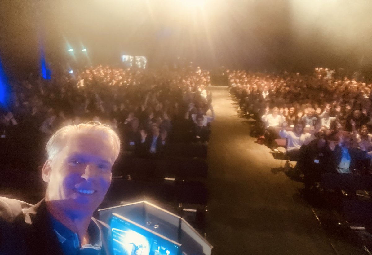 Always a huge warmth of the welcome in Belfast - amazing. Not my best pic (sorry) from the stage in a buzzing #BigDataBelfast festival with 750 people attending. Great to be back in person #BDB22 ⁦<a href="/AnalyticsEng/">Analytics Engines</a>⁩ ⁦<a href="/ClodaghLRice/">Clodagh Rice</a>⁩