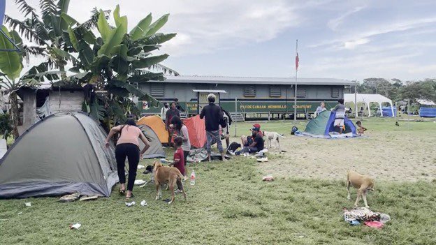 JuanPappierHRW's tweet image. Hasta el año pasado, los migrantes llegaban a la comunidad de Bajo Chiquito, a través de Capurganá y Acandí.

Ahora llegan a Canaán. El cambio de ruta ocurrió luego de que, al parecer las AGC, asesinaran al líder Fredy Pestana Herrera, quien había promovido la ruta por Acandí.