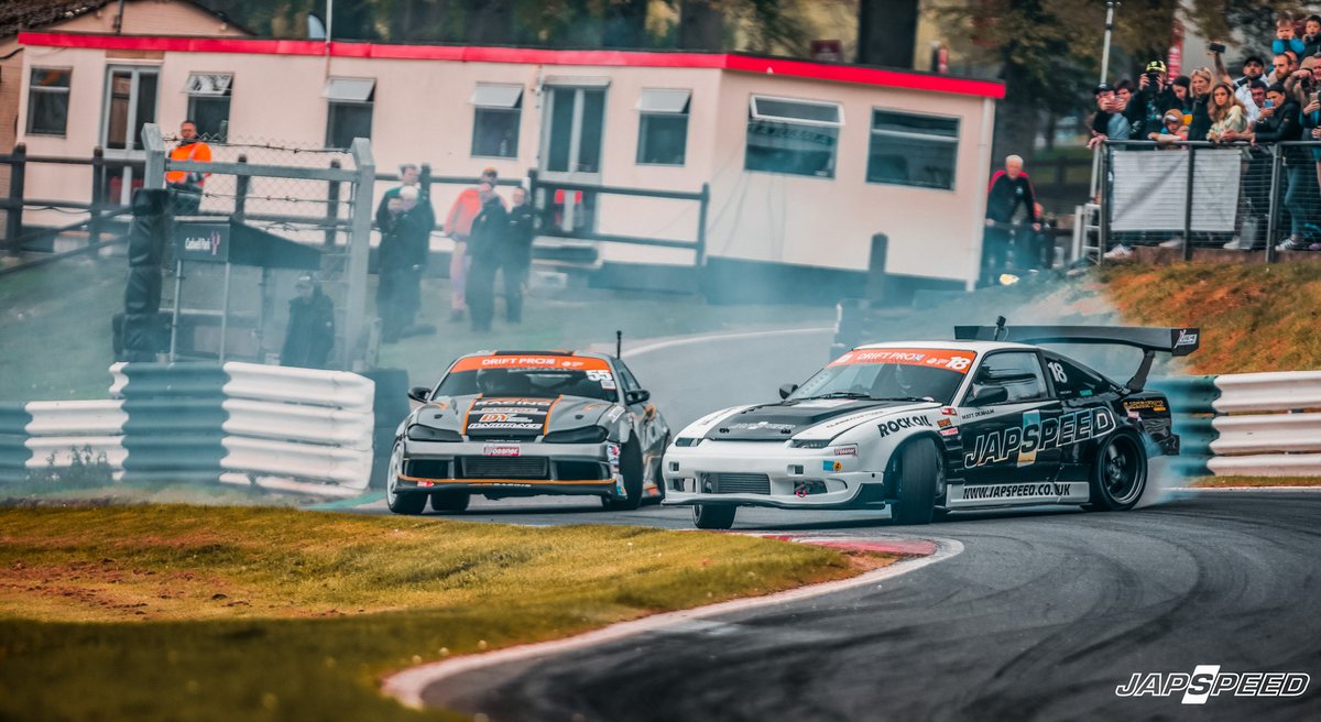 Japspeed's tweet image. Team Japspeed ace, Matt Denham going head to head with Round 2 winner, Ollie Evans, during the opening weekend of the Drift Pro Championship at Cadwell Park. 🏆💨 

#japspeed #teamjapspeed #drift #drifting #driftcar #motorsport #driftprochampionship #cadwellpark #nissan #180sx