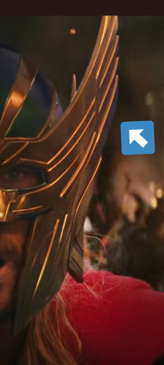 Pealb_art's tweet photo. @celolara Acho q o do Thor n é CGI não! Mas dá pra ver o fundo azul refletindo ali no canto kkkkkkk https://t.co/ROY6K7b97B
