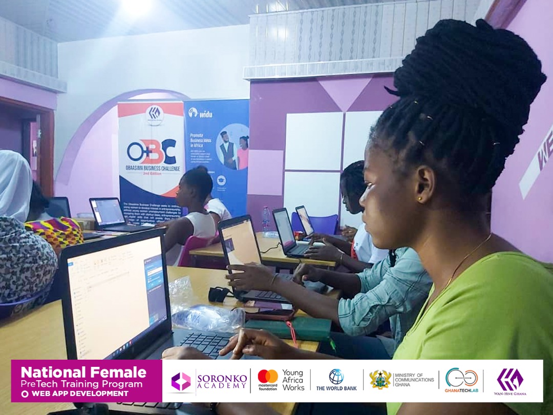 WAN_HiveGH's tweet image. 𝗡𝗮𝘁𝗶𝗼𝗻𝗮𝗹 𝗣𝗿𝗲𝘁𝗲𝗰𝗵 𝗧𝗿𝗮𝗶𝗻𝗶𝗻𝗴
𝗪𝗘𝗕 𝗔𝗣𝗣 𝗗𝗘𝗩𝗘𝗟𝗢𝗠𝗘𝗡𝗧

Day 2 of the Web App Development training was great as trainees continued with learnings on user flows, paper mockups and Wireframe.
#WANHiveimpacts #pretechskills #webappdev #ladiesintech