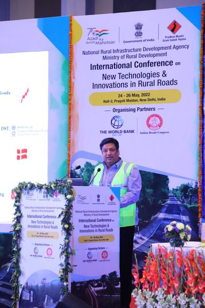 PMGSY_NRRDA's tweet photo. Day 2 International Conference - Presentation made by Shri Rajeev Agarwal,CEO, BitChem Asphalt Technologies Ltd. (Technology Provider) 
@MoRD_GoI @WorldBankIndia @irc_delhi #PMGSY #RuralRoadsConference #Bitchem #AmritMahotsav #RuralRoads https://t.co/jEigRU9Hlc