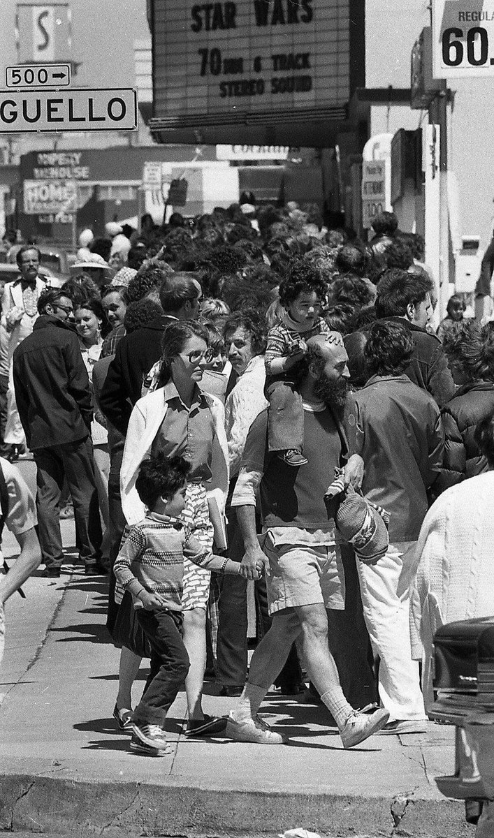 StarWarsVisComp's tweet image. Happy Actual #StarWarsDay! Today we stand in lines in honor of those who had their lives changed 45 years ago today, &amp;amp; in gratitude for how they shared their passion with the world by showing the movie to others &amp;amp; being inspired to create their own art. #ReleaseTheOriginalTrilogy
