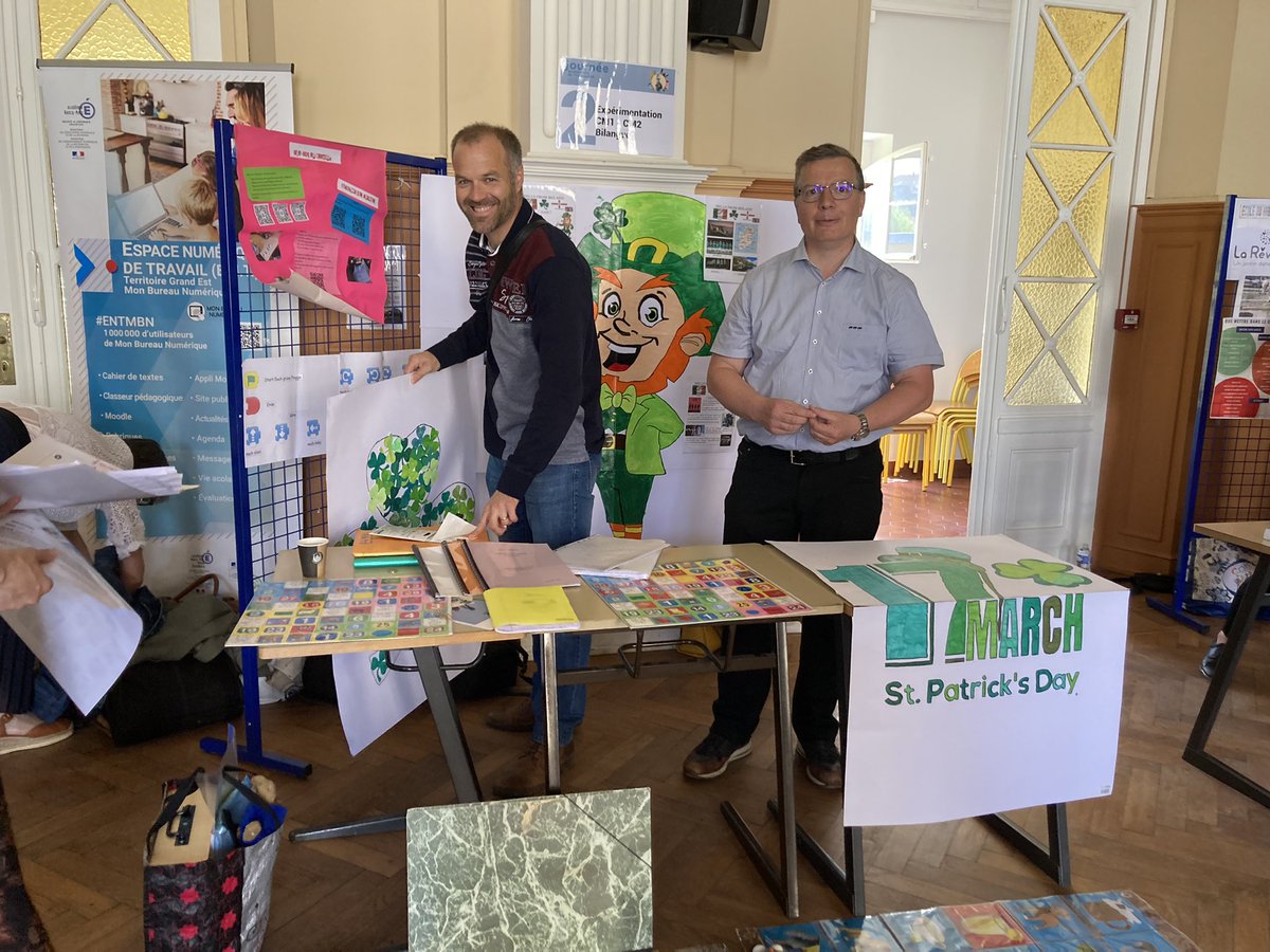 Journée Académique de l’Innovation .Remise des prix pour l’expérimentation CM bilangue <a href="/55_verdun/">IEN VERDUN 55</a> <a href="/ien_stenay/">IEN Stenay</a> <a href="/DSDEN55/">DSDEN55</a>