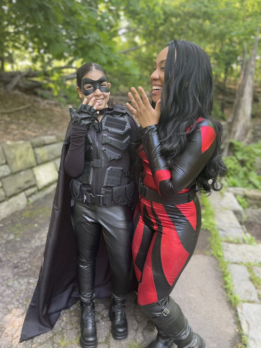 10Fstudios's tweet image. Glitter Girl  &amp;amp; Nov return in Episode 8 of Body Jumpers Resurrection #ComingSoon #Filmmaking  #likeforlikeback #likeforfollow @PromoteHorror @KnowingFlame @cwtvd @EMZTRadio @VanWebFest @HipHopFilm #heroes #AwardWinning #Girlpower @SuperHeroStuff #Director #Filmmaker #Independent