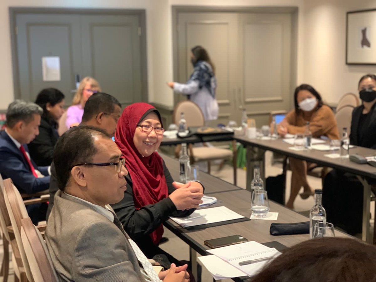 Day 3 of the Study Visit to the United Kingdom on Child Victims and Witnesses in the Justice System.

In the morning we had a Roundtable Discussion on Vulnerable Victim &amp; Witnesses in the Justice System. 

Stay tuned for more updates.

#PSSCtoUK
#YBAOS
#P157Pengerang