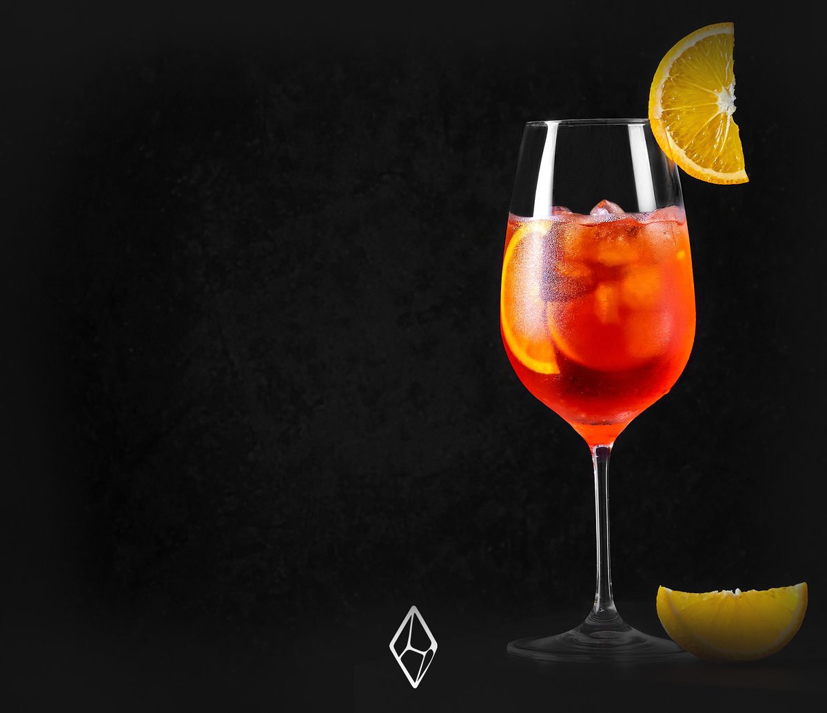 obsidiandrinks's tweet image. Did you know that the &quot;Spritz&quot; was actually from #Austria? 
But the Aperol is most definitely Italian, and we top up the# Aperol with Italian #Prosecco for an absolute summer fave!

When is the sun coming back out so it&apos;s appropriate to drink #Aperolspritz again?