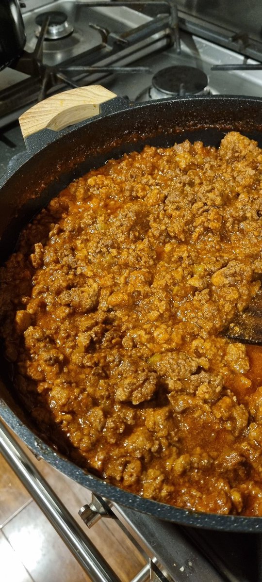 Bl1ndy_'s tweet photo. @Ginofantastico made your 3 hour Bolognese today with fettuccini. Loved it, as did the family. Thanks to your grandfather! Ciao! https://t.co/Ncdti4Dyns