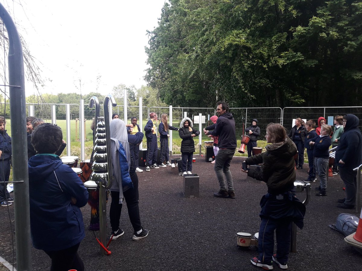 MusicGendlr's tweet photo. Rehearsing with children from Queen of Angel's in preparation for next week's instrument in parks launch. @dlrcc @dlrcommunity #dlrparks @mus_gen https://t.co/fBy4AzhuMx