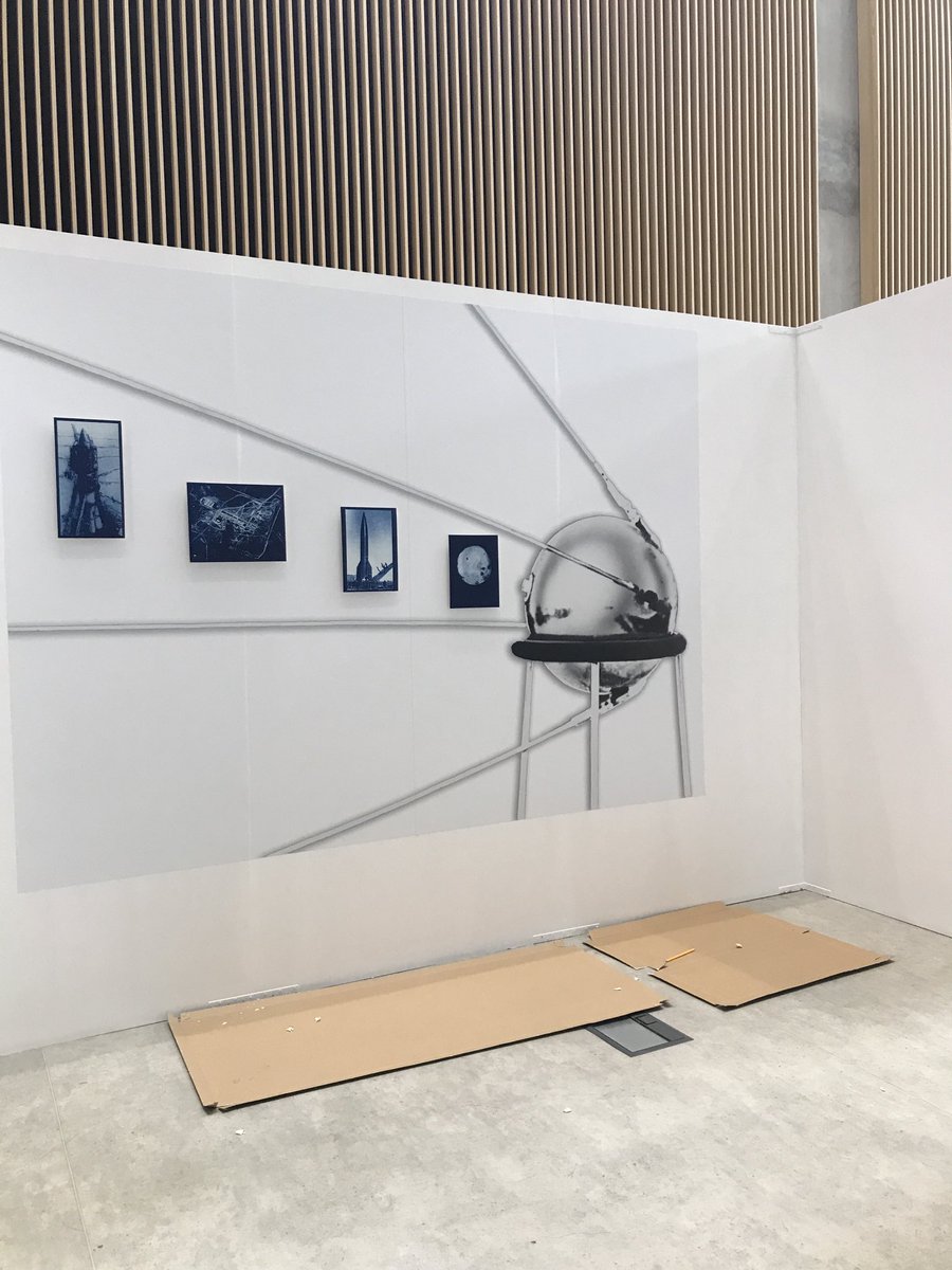 First day of our graduate photography exhibition installation! All hands on deck.Looking great! #photography #futures