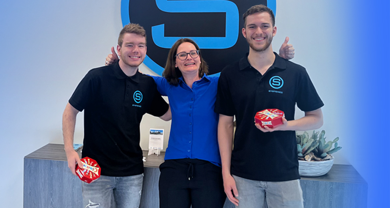 Stagiaires, studenten en trainees voelen zich thuis bij Systemec
Vandaag is het de ‘Dag van de stagiair’. En wat is er dan mooier om hier extra aandacht aan te geven? Lees hier hoe Kevin Bentlage en Daan Selen het vinden bij Systemec: bit.ly/3lNH7k1.

#dagvandestagiair