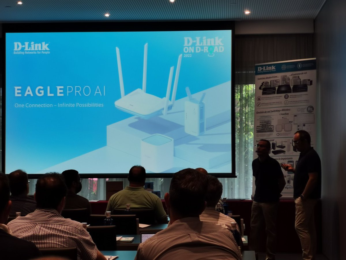 digitalcual's tweet photo. En el @DLink_ES roadshow. Una de las mejores gamas de conectividad del mercado. Consumo, pyme y empresa. Gamas progresivas en precio y prestaciones. El temazo de los router y las operadoras sigue sin "liberarse". Nueva familia #EagleProAI con AI WiFi y Traffic optimizer https://t.co/gF84lA84Ei